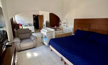 CASA EN RENTA AMUEBLADA EN LOMAS DE CORTÉS