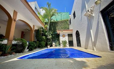 CASA EN RENTA AMUEBLADA EN LOMAS DE CORTÉS