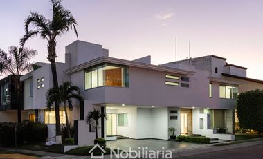 Casa única en Virreyes