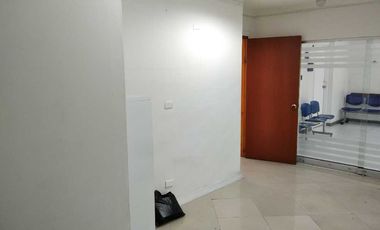 OFICINA EN VENTA EN PLAZA DE BOLIVAR/ PEREIRA