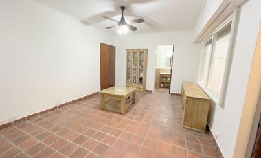 Departamento monoambiente centro san isidro con patio mts estacion y av libertador