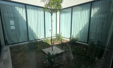 Casa Hermosa en Lagos de Canning