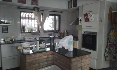 CASA EN MATADEROS