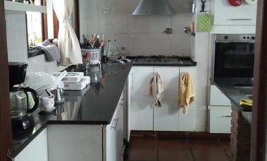 CASA EN MATADEROS