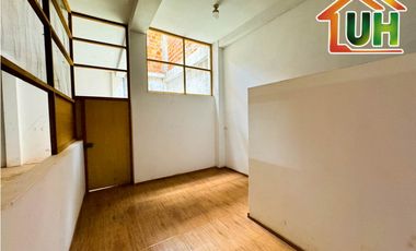 00626 - VENTA ALMACEN MANANTAY - PROYECCION A 5 PISOS - AT 300 M2