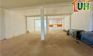 00626 - VENTA ALMACEN MANANTAY - PROYECCION A 5 PISOS - AT 300 M2