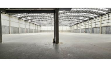 Arrienda Bodega Autopista Medellín 5.363 M2