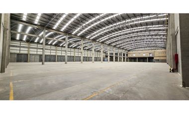 Arrienda Bodega Autopista Medellín 5.363 M2