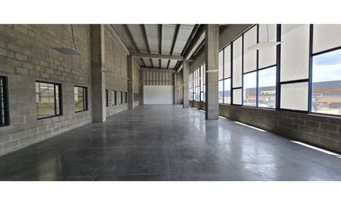 Arrendamiento Bodegas Clase A  5.320 M2