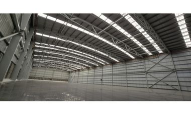 Arrendamiento Bodegas Clase A  5.320 M2