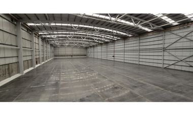 Arrendamiento Bodegas Clase A  5.320 M2
