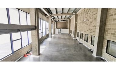 Arrendamiento Bodegas Clase A 10.170 M2