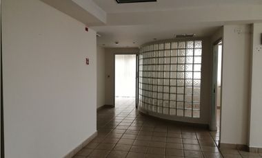 Edificio Comercial en Calle 72 Este - San Francisco