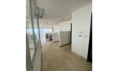 OFICINA CALLE 50 F&F TOWER REVOLUTION (TORNILLO) 188 mt2 YL