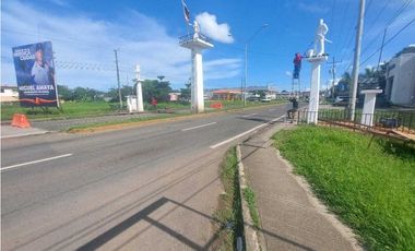 Se vende Terreno en Via principal La Villa de Los Santos.