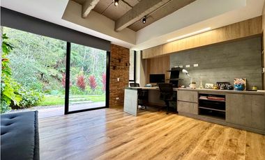 Vendo lujosa casa campestre en El Retiro Antioquia