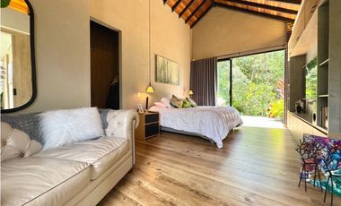 Vendo lujosa casa campestre en El Retiro Antioquia