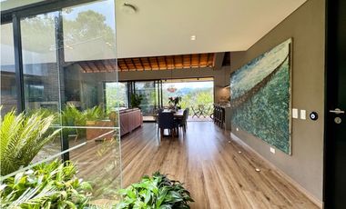 Vendo lujosa casa campestre en El Retiro Antioquia