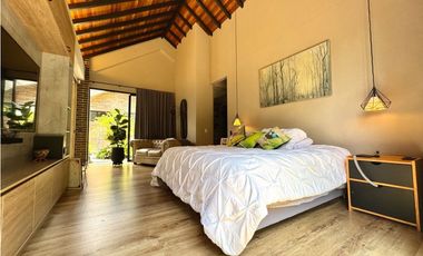 Vendo lujosa casa campestre en El Retiro Antioquia