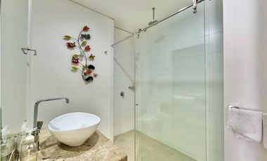Apartamento de 3 habitaciones a media cuadra de la playa
