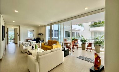 Apartamento de 3 habitaciones a media cuadra de la playa