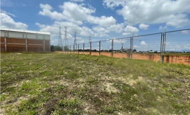 VENDE / ARRIENDA LOTE INDUSTRIAL 7.800 M2 SIBERIA