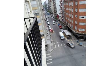 DEPARTAMENTO 3 AMBIENTES CON BALCON ZONA CENTRO