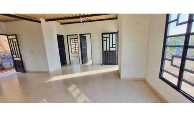 Maat vende Casa campestre, Quebrada Honda-Villeta 4.000m2 $220Millones