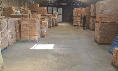Bodega en Arriendo en Avenida Salesianos con Avenida Santa Rosa
