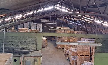 Bodega en Arriendo en Avenida Salesianos con Avenida Santa Rosa