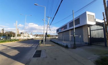 Local Comercial en Arriendo en frente a enap