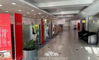 Local Comercial en Arriendo en Sanhattan. Andres Bello Centro de Negocios