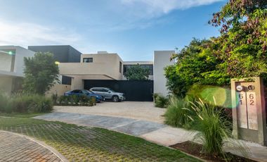 Casa en Residencial exclusivo en zona Norte de Mérida, Yucatán.