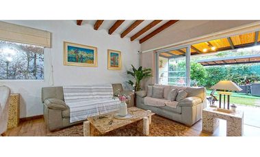 Vendo moderna casa remodelada El retiro a 5 minutos del parque