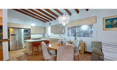 Vendo moderna casa remodelada El retiro a 5 minutos del parque