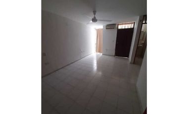 VENDO CASA BARRIO SAN CARLOS