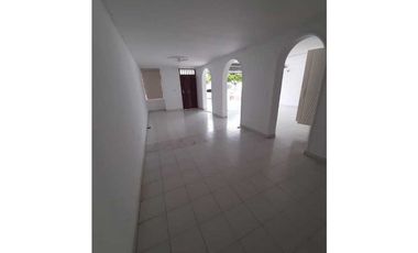 VENDO CASA BARRIO SAN CARLOS