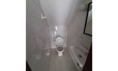 VENDO CASA BARRIO SAN CARLOS
