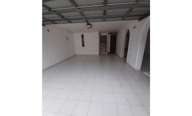 VENDO CASA BARRIO SAN CARLOS