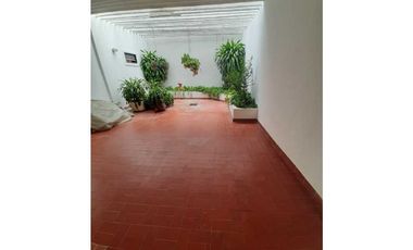 VENDO CASA BARRIO SAN CARLOS