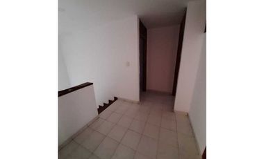 VENDO CASA BARRIO SAN CARLOS