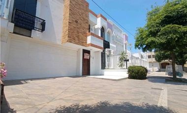 VENDO CASA BARRIO SAN CARLOS