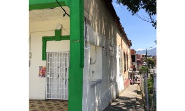 CASA LOTE EN VENTA MEDELLN MANRIQUE CENTRAL