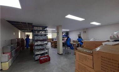Venta de bodega, edificio y oficina en Prado Centro, Medellín