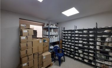 Venta de bodega, edificio y oficina en Prado Centro, Medellín