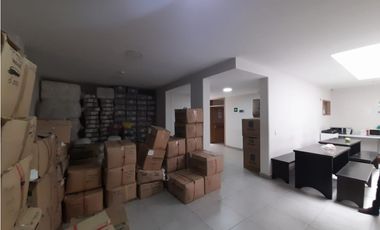Venta de bodega, edificio y oficina en Prado Centro, Medellín