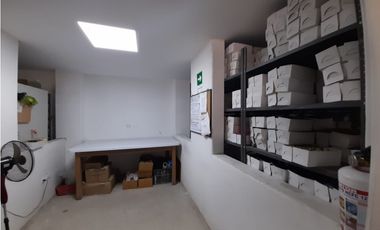 Venta de bodega, edificio y oficina en Prado Centro, Medellín