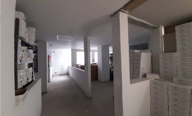 Venta de bodega, edificio y oficina en Prado Centro, Medellín