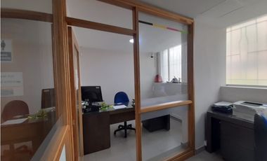 Venta de bodega, edificio y oficina en Prado Centro, Medellín