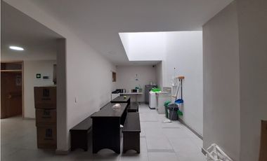 Venta de bodega, edificio y oficina en Prado Centro, Medellín